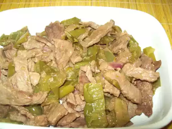 Ricetta Straccetti di vitello e peperoni verdi