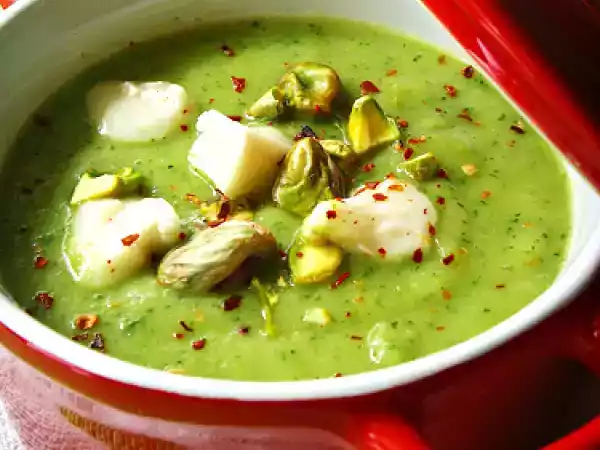 Ricetta Vellutata di zucchine con pistacchi e gorgonzola