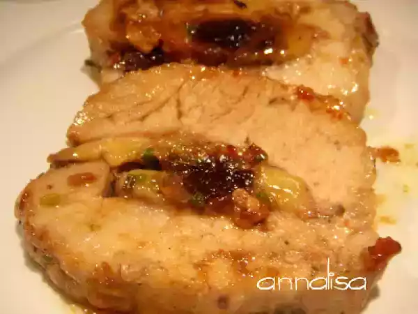 Ricetta Arrotolato di maiale con prugne e pistacchi