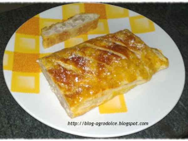 Ricetta Strudel di ricotta, pere e pancetta