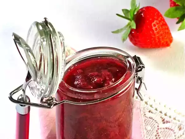 Ricetta Confettura di fragole e banane