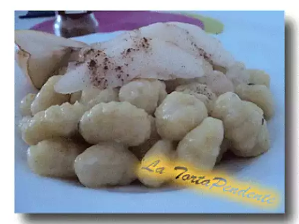 Ricetta Gnocchi al gorgonzola, pere e cannella