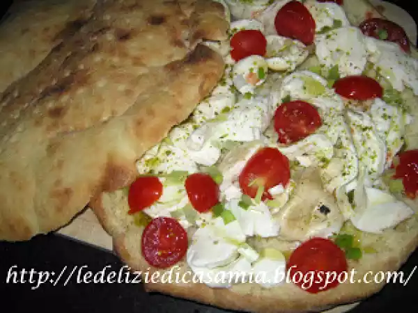 Ricetta Focaccia con mozzarella di bufala affumicata e pistacchio