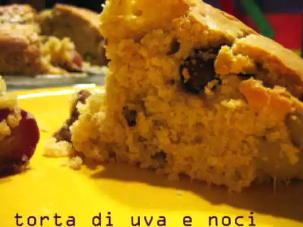 Ricetta Torta di uva e noci
