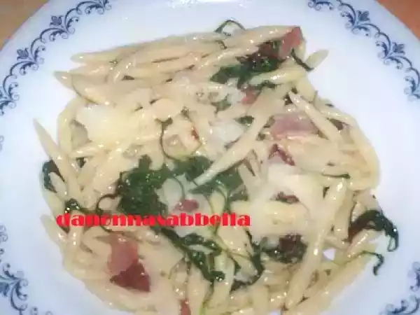 Ricetta Trofie fatte in casa con rucola e speck