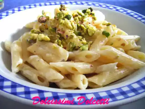 Ricetta Penne panna e pistacchi