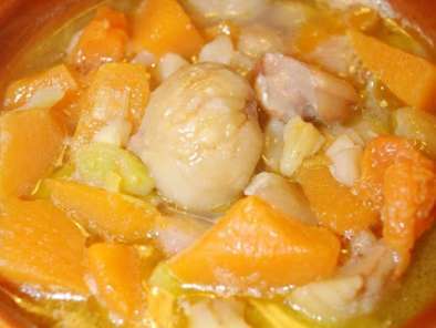 Ricetta Una zuppa autunnale: castagne, zucca e porri