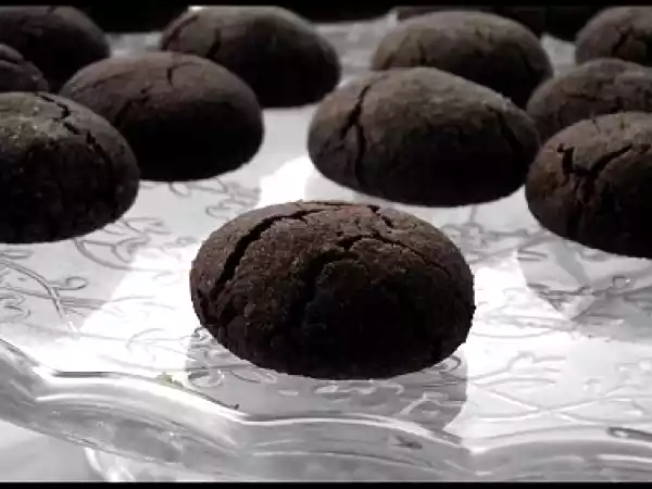 Ricetta Biscotti extra dark con due uova, ma senza uova