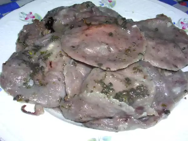 Ricetta Tortelloni ripieni in salsa al tartufo