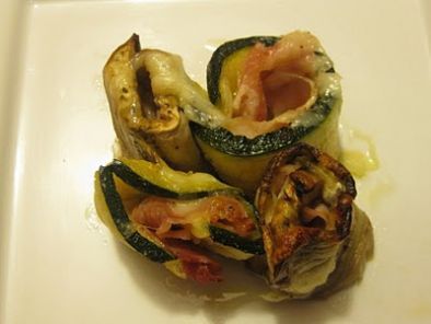 Ricetta Involtini di melanzane e zucchine al rosmarino