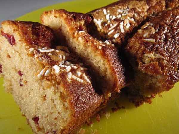 Ricetta Plum cake rustico al semolino, mirtilli rossi e yogurt