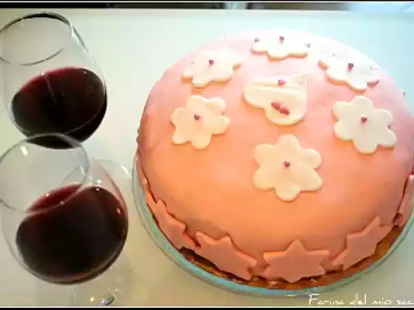 Ricetta Torta rosa in pasta di zucchero