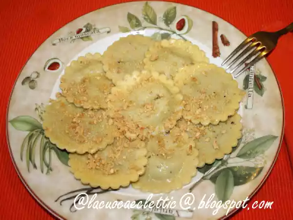 Ricetta Ravioli radicchio e taleggio