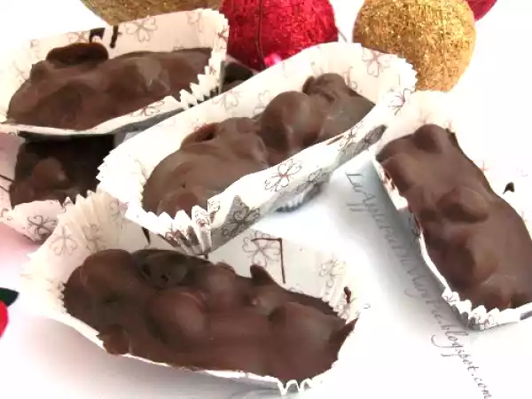 Ricetta Le (st)renne di natale: torroncini al cioccolato e nocciole