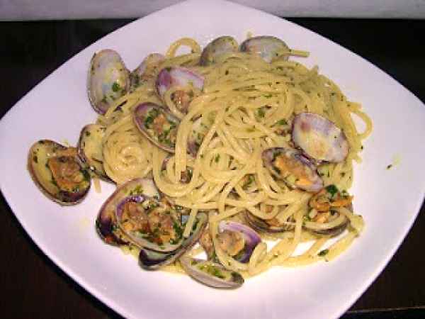 Ricetta Spaghetti alle vongole veraci