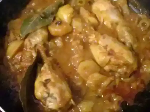 Ricetta Pollo e patate in umido