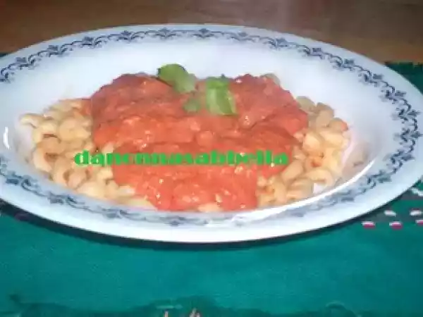 Ricetta Riccioli di pasta fatta in casa con sugo e ricotta forte pugliese