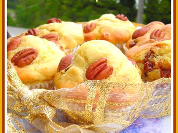 Ricetta Muffin al caramello e noci pecan