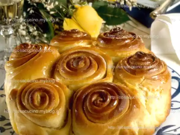 Ricetta Torta di rose della nonna - semplice e buonissima