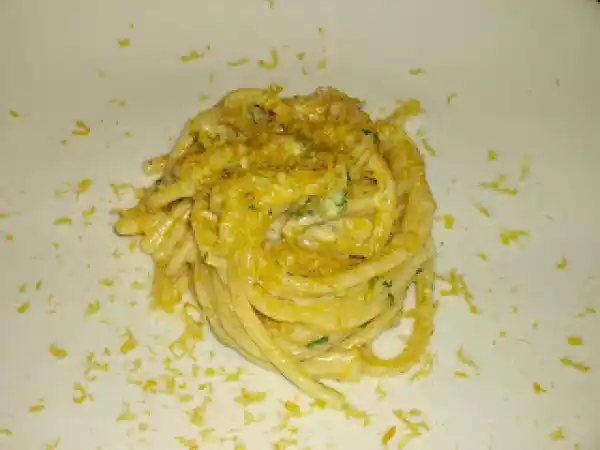 Ricetta Bigoli al torchio con bottarga e gremolada di agrumi