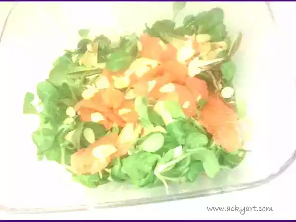 Ricetta Insalata insolita: cipollotti, mandorle e pompelmo rosè