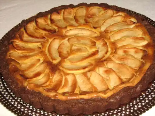 Ricetta Crostata al cacao con mele e crema mascarpone. ricetta passo passo con foto.