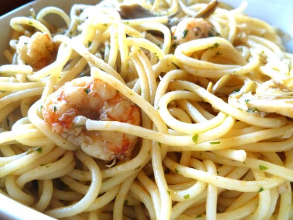 Ricetta Spaghetti carciofi e gamberi: un primo leggero e veloce da fare a casa