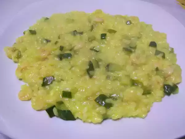 Ricetta Risotto allo zafferano con zucchine e gamberetti