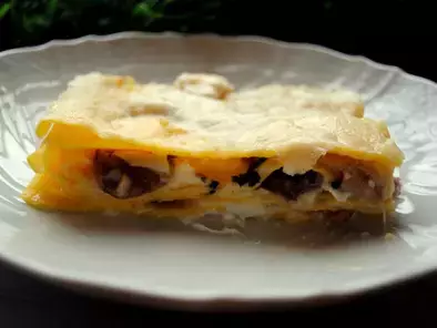 Ricetta Lasagna con funghi, provola e salsiccia