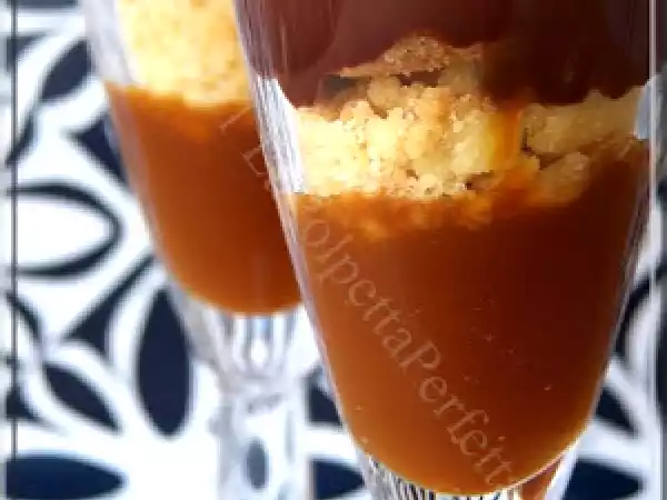 Ricetta Un peccato da domenica pomeriggio: bicchierini al caramello salato e ganache fondente