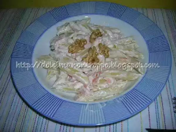 Ricetta Penne al salmone e noci