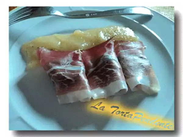 Ricetta Involtini di speck e prugne con purea di mela per liberarci dal maiale!