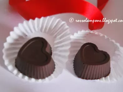 Ricetta Cioccolatini fondenti al cuore di lampone