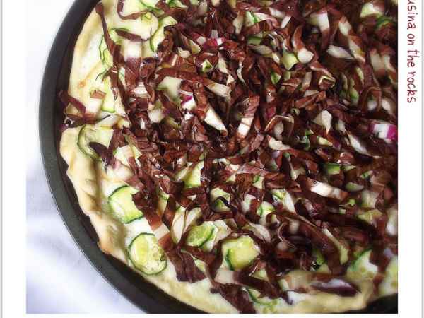 Ricetta Pizza alle zucchine, radicchio, provola affumicata and the last days of winter