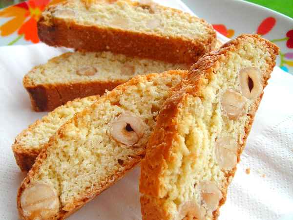 Ricetta Cantucci alle nocciole