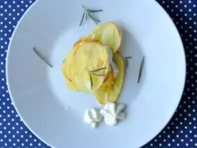 Ricetta Millefoglie di patate e rosmarino con spuma di gorgonzola