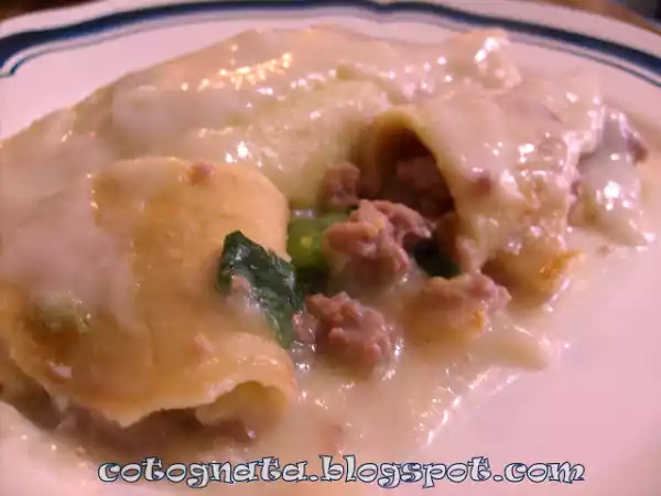 Ricetta Crepes ripiene di porri e salsicce, questione di giochi