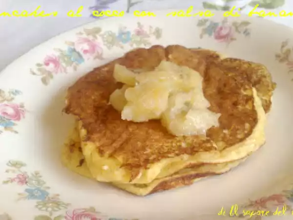 Ricetta Pancakes al cocco con salsa alla banana