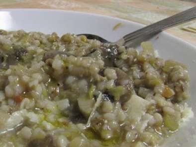 Ricetta Zuppa di champignons e porri, con grano saraceno