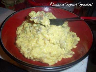 Ricetta Un giallo risotto di funghi pleurotus e pancetta mantecato al mascarpone
