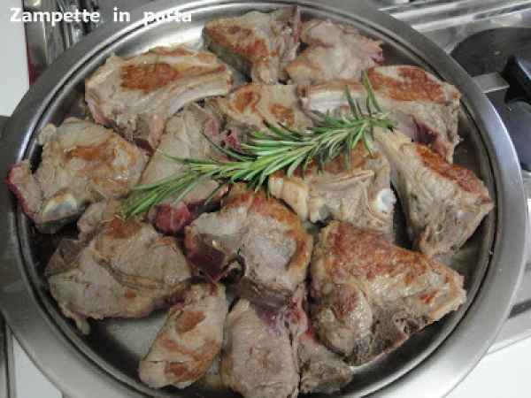 Ricetta Costolette di agnello al naturale