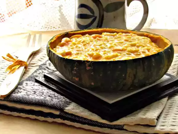 Ricetta Risotto alla zucca nella zucca, con latte di cocco e chèvre