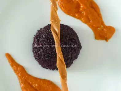 Ricetta Riso venere nero su fonduta di zucca e taleggio con croccante al grana