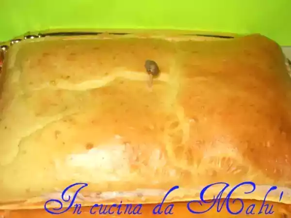 Ricetta Torta salata morbidissima con ripieno al tonno