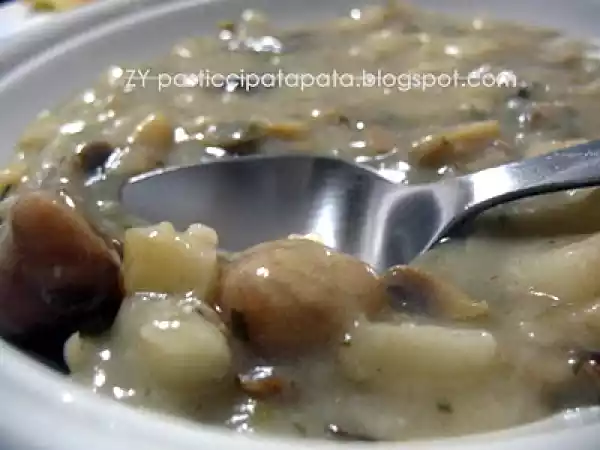 Ricetta Zuppa di funghi, castagne e topinambur: l'ultima