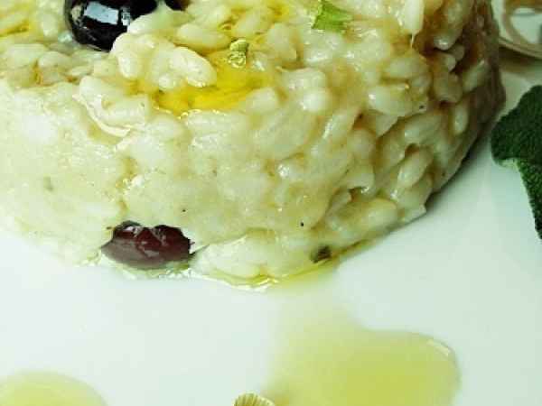 Risotto con crema di carciofi e robiola