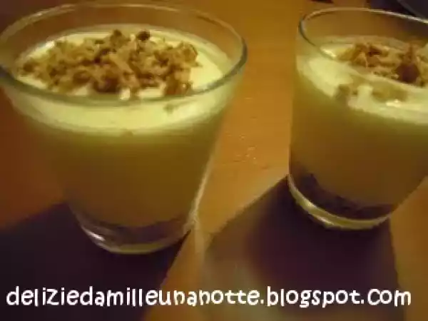 Ricetta Mousse di ananas e amaretti