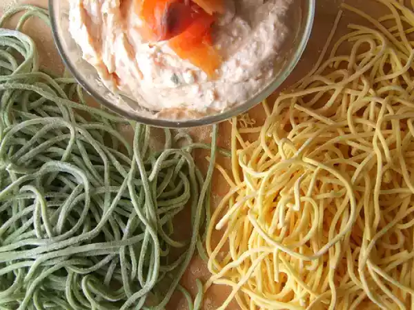 Ricetta Crema di salmone affumicato, robiola e pepe rosa
