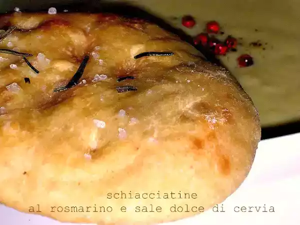 Ricetta Schiacciatine al rosmarino e sale dolce di cervia