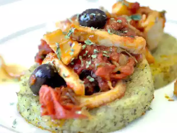 Ricetta Polenta taragna con ragù di moscardini